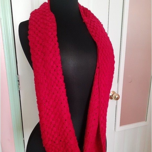 New York & Company Red Infinity Crochet 100% Acrylic Womens Scarf - Picture 2 of 5
